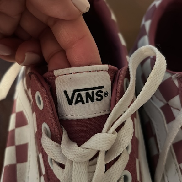 Vans size 8.5 Old Skool Primary Check Shoe Rosette Pink - Picture 2 of 7